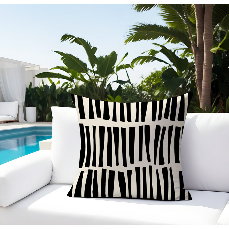 Coussin décoratif réversible Clayton, H 17 po x l 17 po, Crème / Blanc cassé