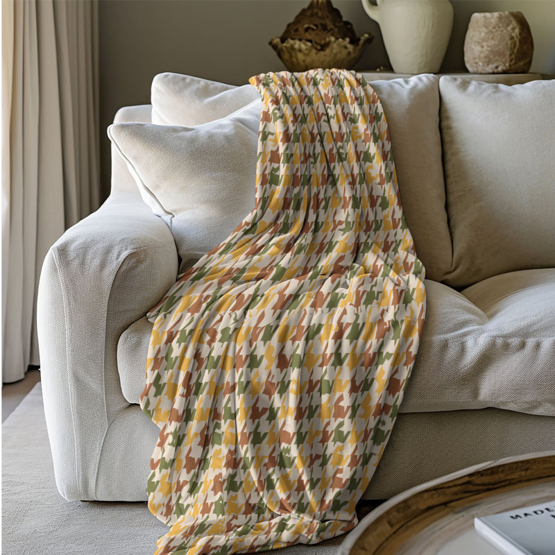 Cozy Maple - 1 Piece Premium Blanket, Queen