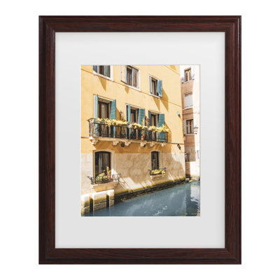 Art encadré «Life Beautifulee Backyard Canal Getaway»