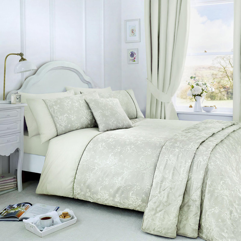 Damask Bedspread
