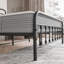 Base de lit plateforme en métal avec tête de lit et lattes robustes pour un sommeil confortable et paisible