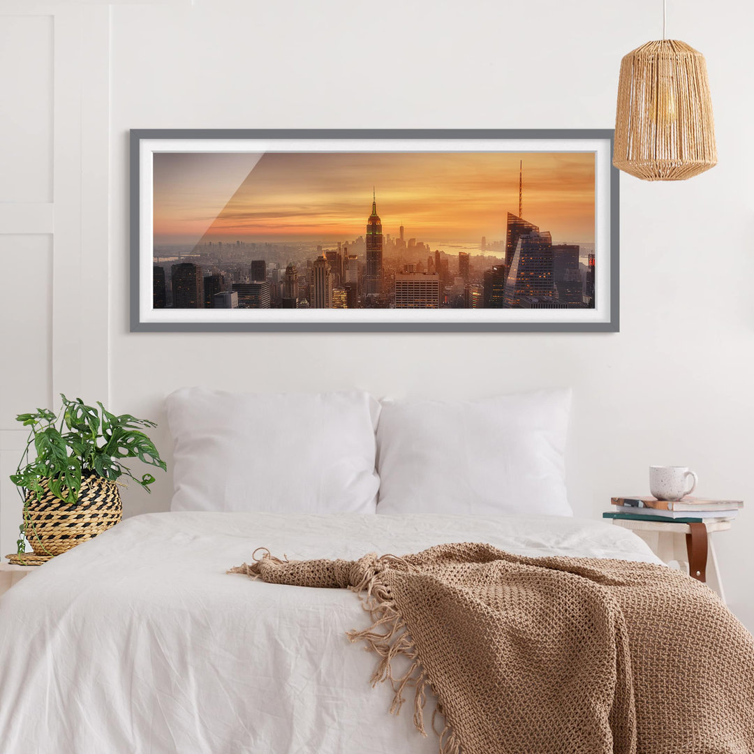 Gerahmtes Poster Manhattan Skyline Evening Mood