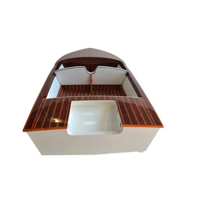 Bateau de design Chris