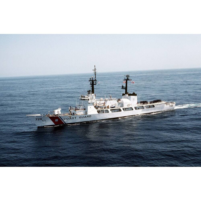 Modèle de navire USCG John Midgett WHEC-726 L, H 10 po x l 30 po x P 5 po