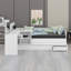 Lit plateforme en bois avec tiroirs, tablettes et coiffeuse-447829589