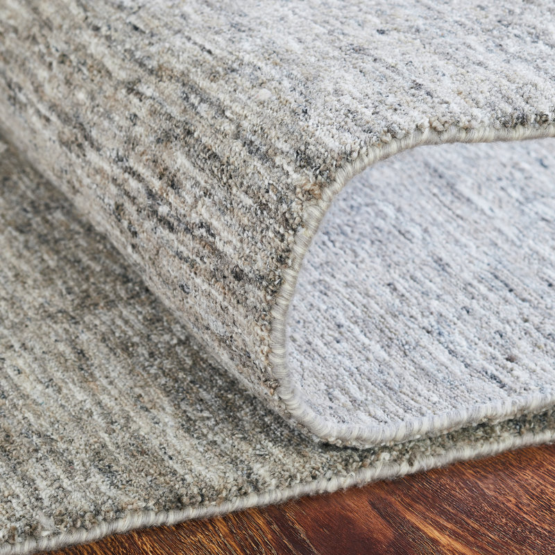 Izack Hand Loomed Area Rug in Gray, Rectangle 6' x 9'