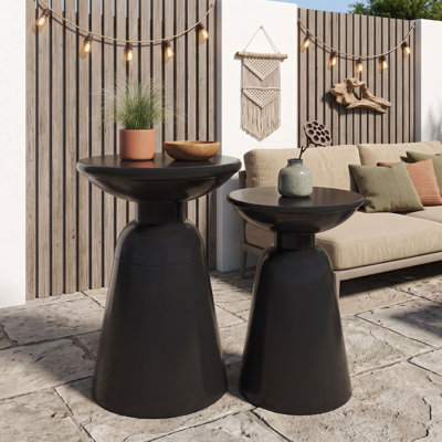 Ensemble de tables d'appoint pour l'extérieur