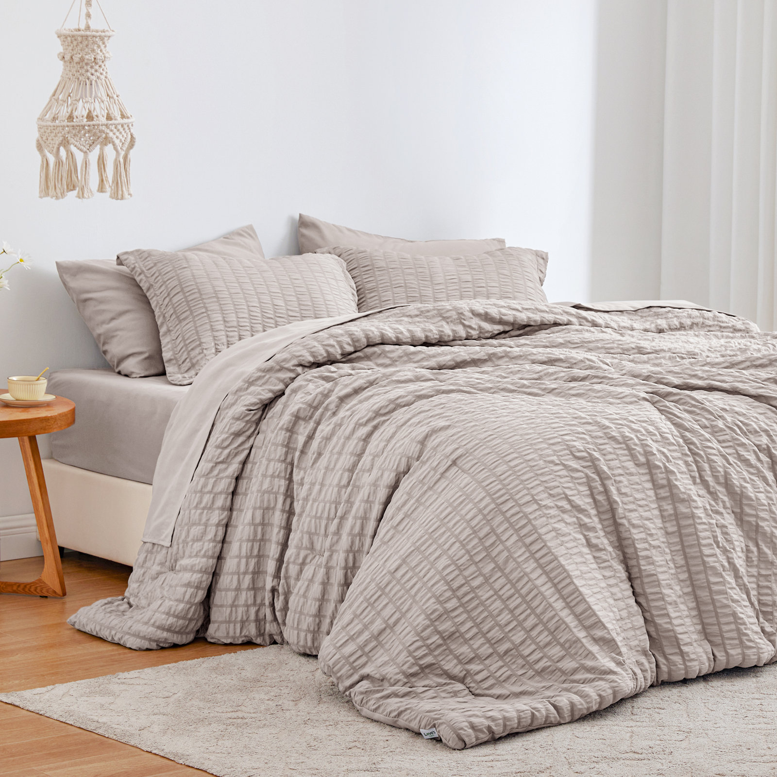 Bedding, Burlwood, Queen-7 Pieces
