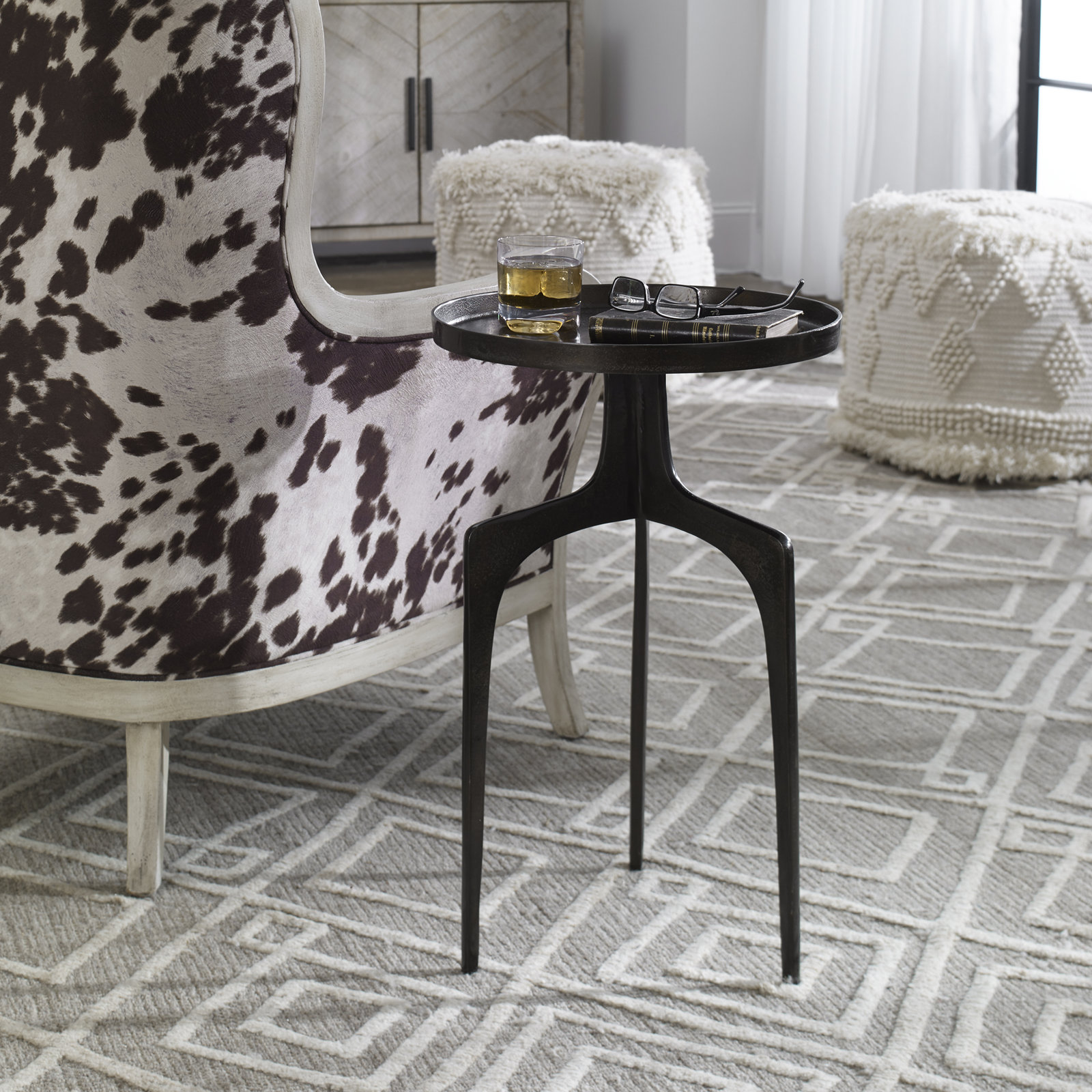 Eton 16" Nesting End Tables