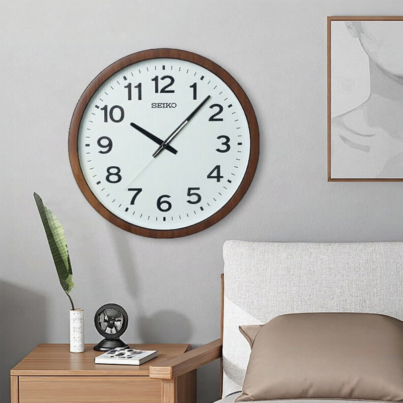 Brown Round Analog Wall Clocks