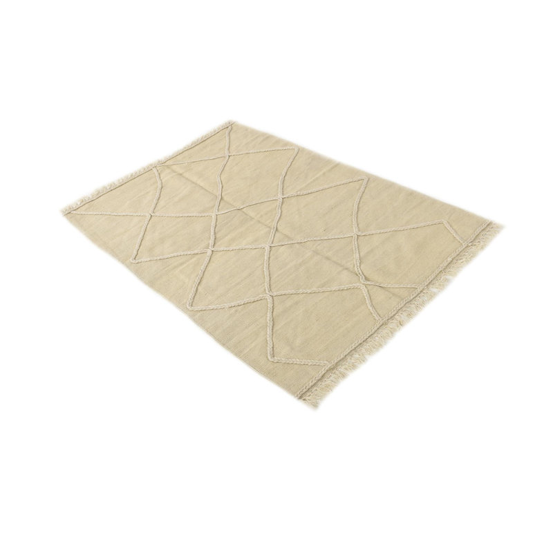 Tapis ivoire 3 pi 5 po x 4 pi 10 po