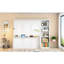 Grand lit blanc avec bureau et tablettes de rangement pour livres, bois de pin de qualité, rangement pour la vie en chalet avec rangement, espaces Loft Solution-305643070-305643068