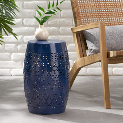 Table d'appoint de 12 pouces en bleu marine, forme unique, métal vieilli, sans assemblage, pour table de cour arrière marine, style transitionnel, collations et boissons parfaites, structure en métal