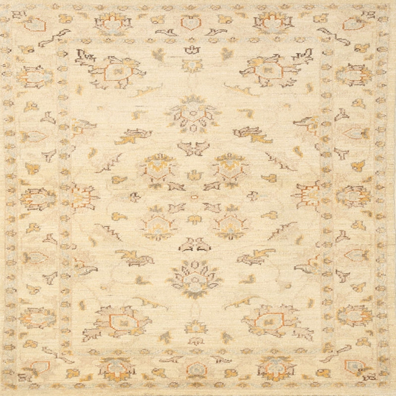 Gafton Floral Indoor Rug, Round 3'