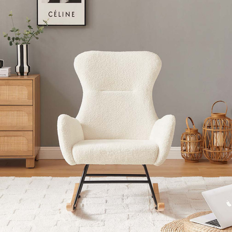 Chaise berçante en tissu blanc cassé