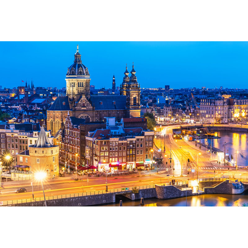 Night View of Amsterdam - Photographie sur toile tendue, H 8 po x l 12 po
