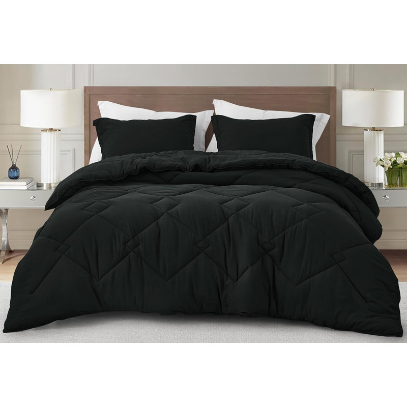 Logan Standard Comforter, Queen Comforter + 2 Standard Shams, Black