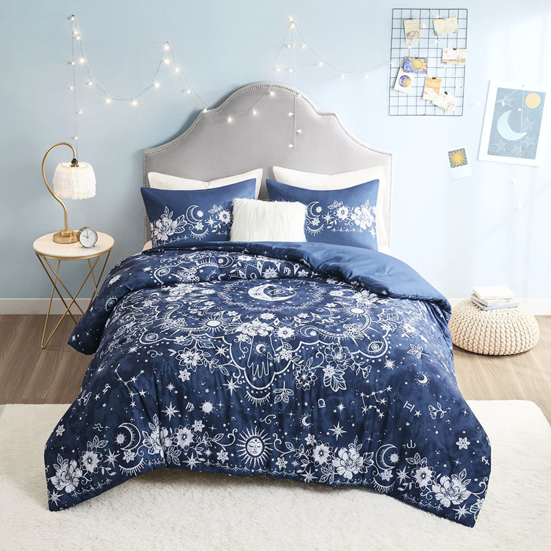 Édredon double / grand Celestial Print - bleu marine avec propriétés décoratives, Édredon grand et 3 pièces supplémentaires