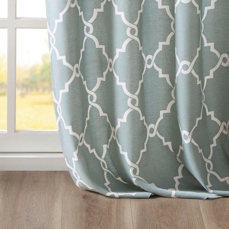 Panneau de rideau semi-transparent en polyester Stamatoula, Écume de mer / blanc, L 50 po x L 63 po