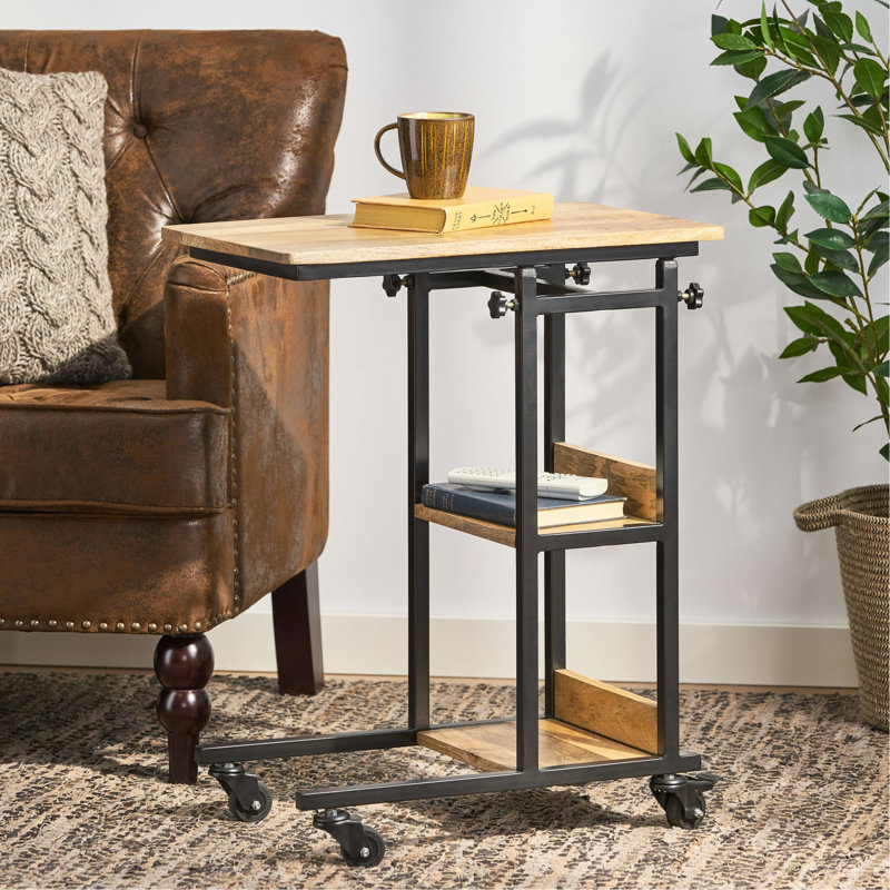 Table en bois de manguier avec surface lisse et style à roulettes réglables à la main