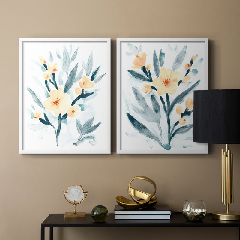 «Indigo & Blush Bouquet I», reproduction encadrée de qualité supérieure - prête à être accrochée - aucun clou requis - aucun clou requis