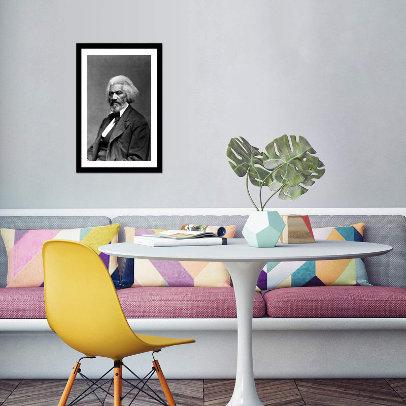 «Frederick Douglass Portrait», photographie encadrée, H 24 po x l 16 po x P 1 po, Papier encadré noir
