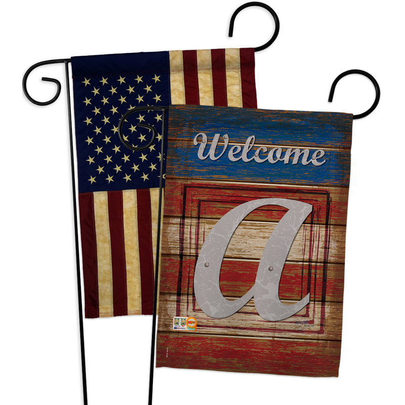 Drapeau de jardin en fibre de verre 19 x 13 po Partughimeos Patriotic I Initiales Impressions, A