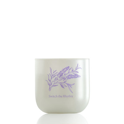  Bougie en pot 8,75 oz avec lavande sereine parfumée Serene Plus de 42 heures de combustion durable | Mélange de cire de qualité supérieure, parfum d'ambiance et cadeau pour les journées spéciales