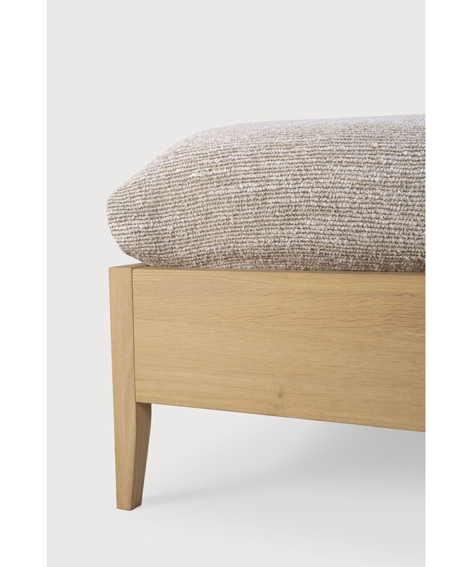 Spindle Solid Wood Bed, Queen, Oak