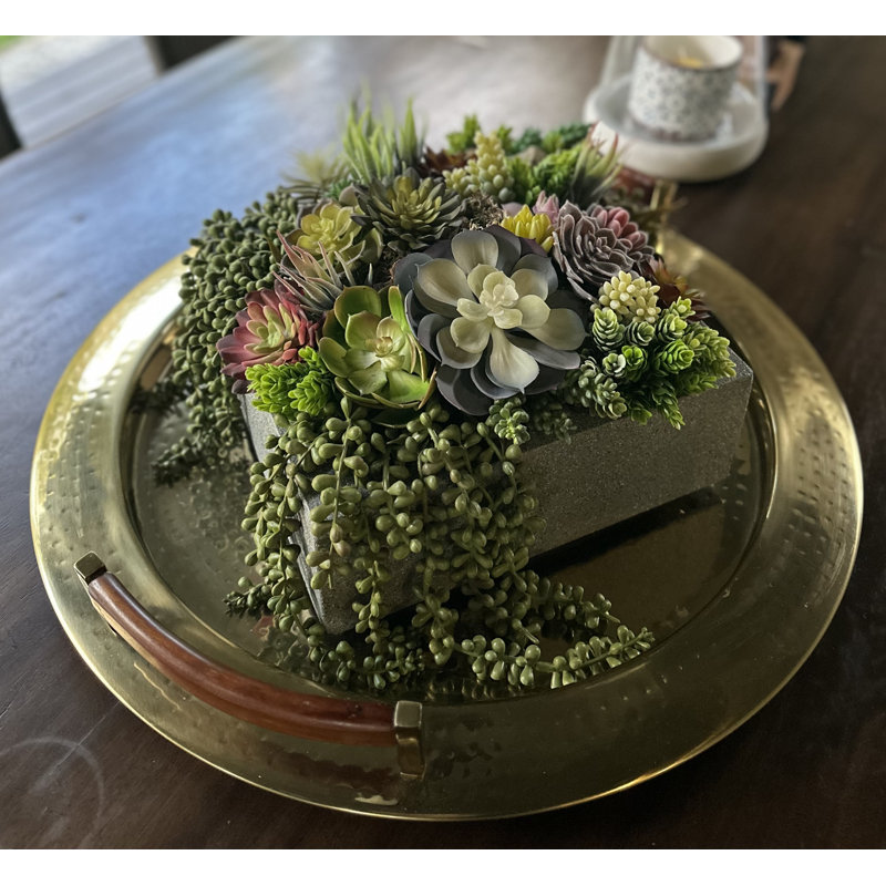 Arrangement de plantes grasses fabriquées à la main | Vase moderne en fibre de verre, décor texturé gris