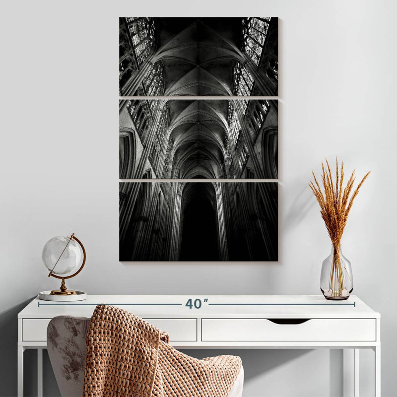 Lilie IV, 32" H x 20" W