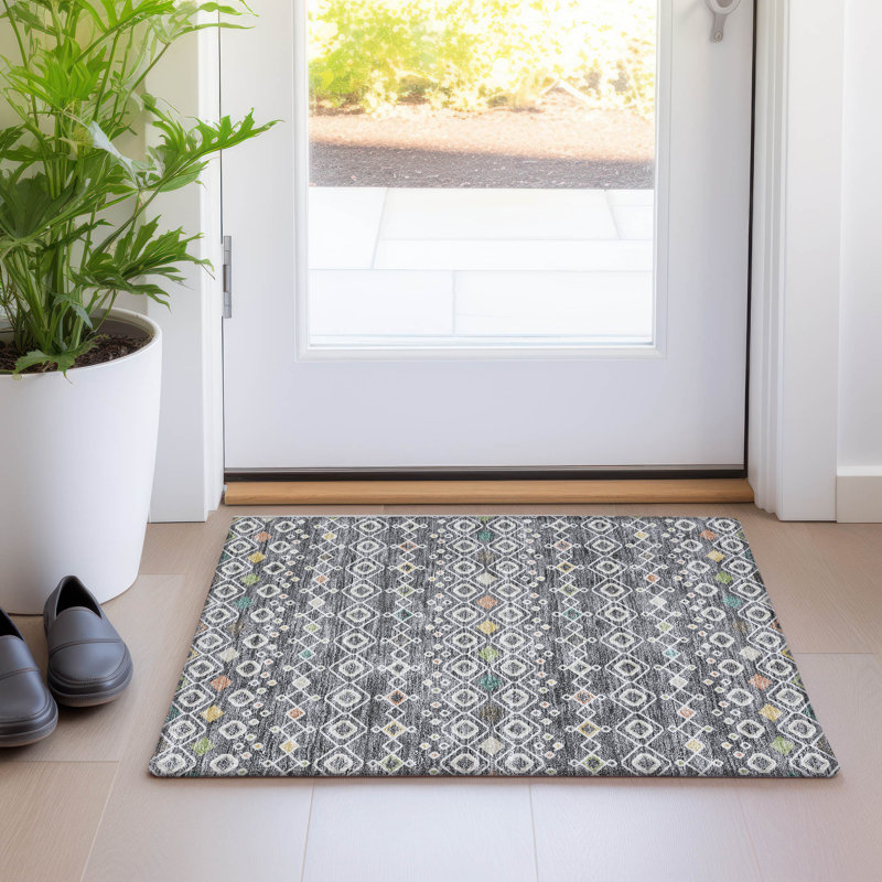 Tapis rectangulaire Aleighna avec envers antidérapant, Rectangle 1 pi 8 po x 2 pi 6 po