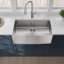 Évier de cuisine 33 x 22 x 10 po à tablier simple en acier inoxydable avec poste de travail-111739420