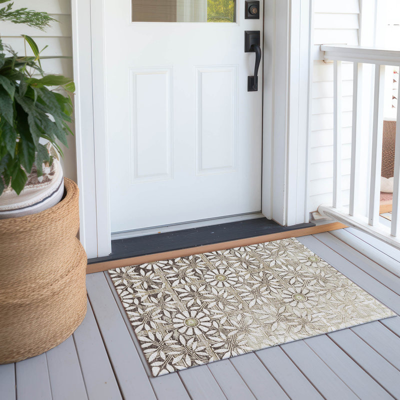 Machine Washable Indoor/Outdoor Chantille ACN2775 Floral Rug, Ivory, 2'6" x 3'10"