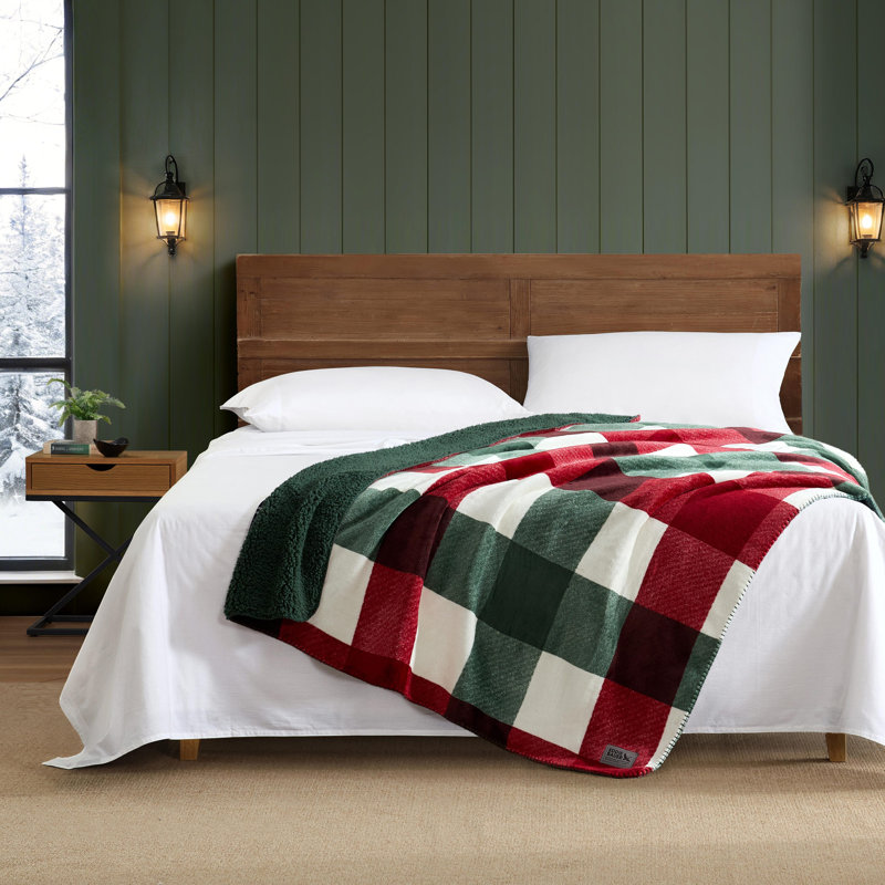 Jeté réversible imprimé Eddie Bauer, Mountain Fall Plaid Green