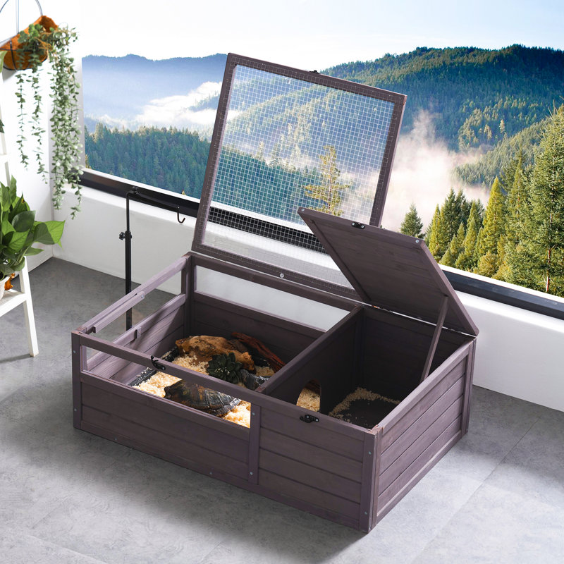 Cedar Wood Tortoise Habitat with Adjustable Lamp Holder