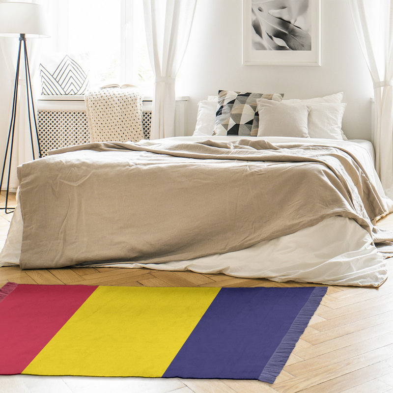 Tapis rouge/jaune/bleu marine à tissé plat St Louis, Oui