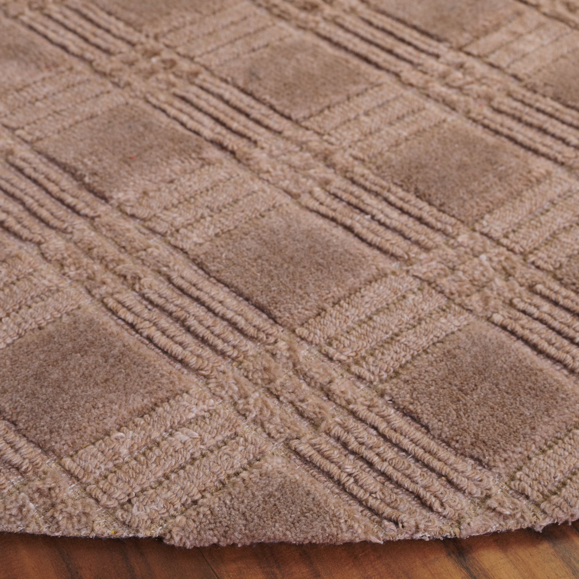 Genre 901 Hand Loomed Performance Plaid Rug, Round 6'