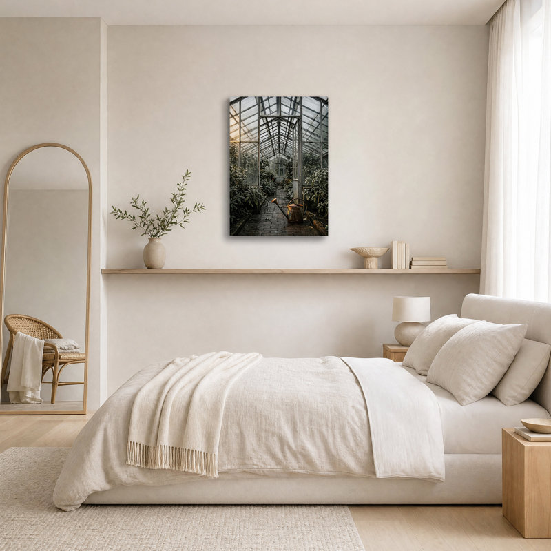 «Rusty Watering Can in Vintage Greenhouse», art mural sur toile, H 30 po x l 20 po