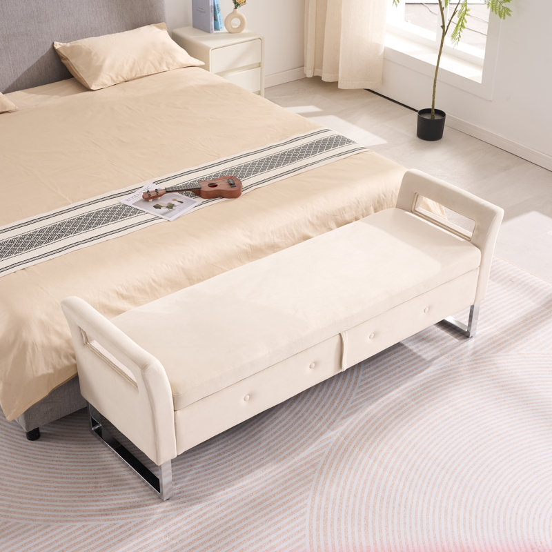 Banc de rangement capitonné l 67,89 po, Beige