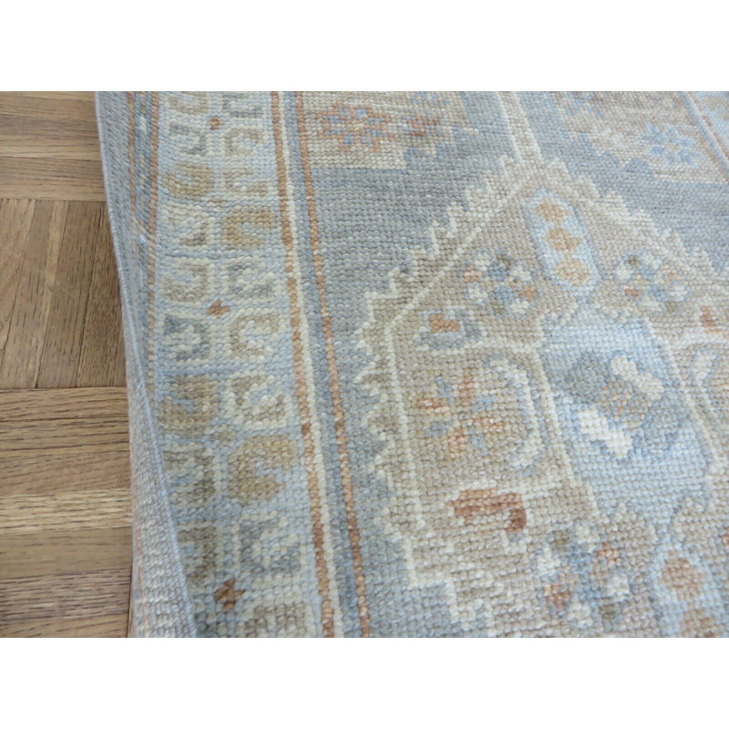 Tapis de couloir de noué à la main gris en Tapis décoratif laine de conception unique 2 pi 6 po x 13 pi 7 po buzard