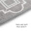 Tapis d'escalier gris