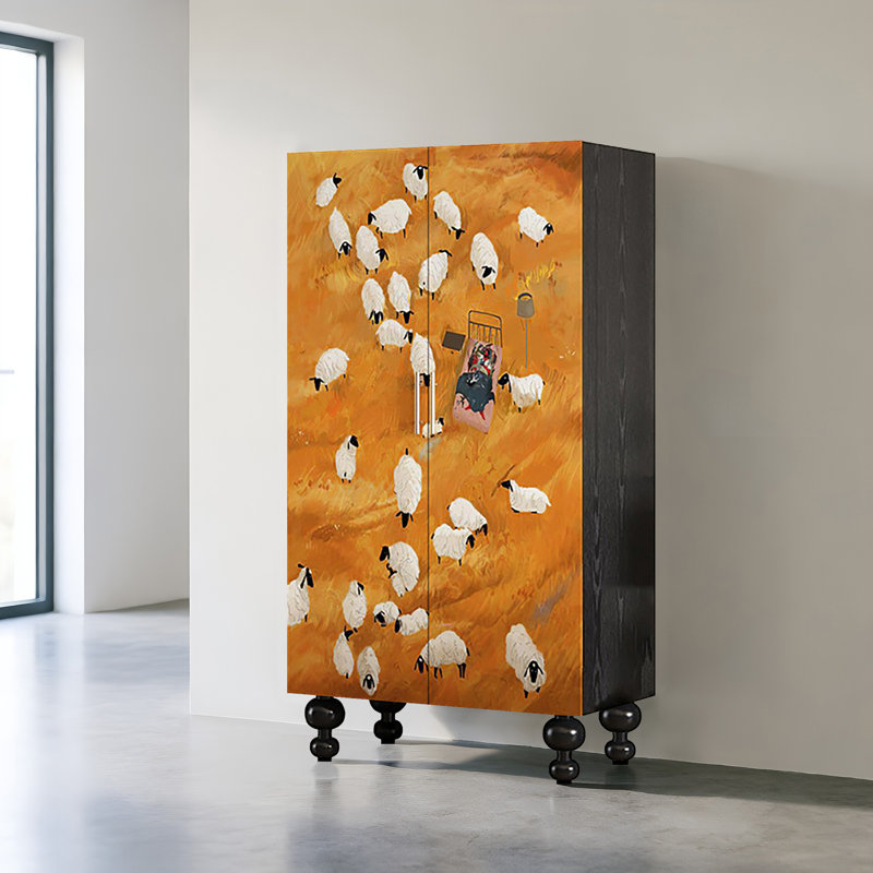 Armoire décorative style français