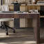 Bureau en bois massif de style luxueux-289111480