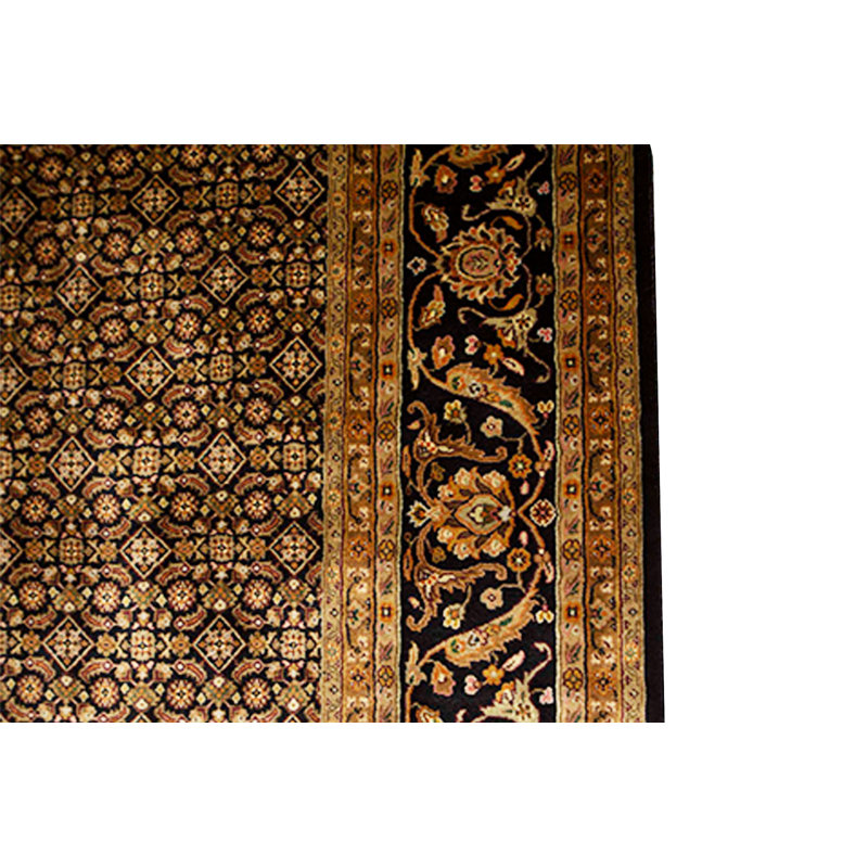 Wool Area Rug in Black, Rectangle 8'9" x 11'10"