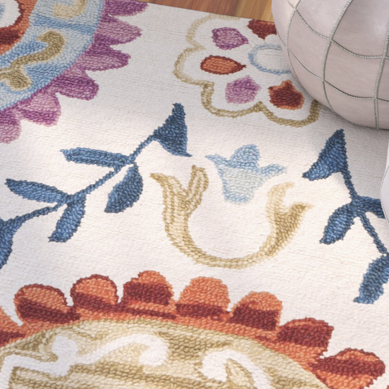 Tapis en laine et coton crocheté à la main Suzani, Rectangle 8 pi x 10 pi