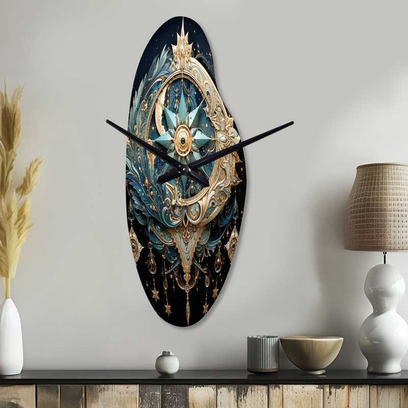 Symboles, croissant de lune et horloge en métal incurvée, Moyenne