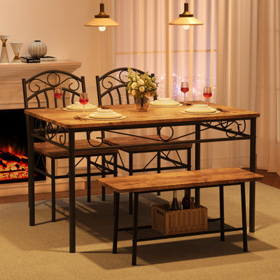 Ensemble de table et de chaises pour 4 personnes, comprenant table, banc et chaises. Petit ensemble de cuisine avec structure en métal et tablette de rangement. Ensemble moderne pour salle à manger ou appartement.