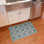 Tapis de cuisine à profil bas Un-Rug Kirkwood par Matterly 