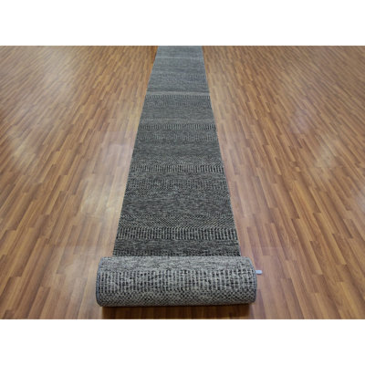 2'7"x26'2" Pantone Gray Hand Knotted Undyed 100% Wool XL Runner Grass Rug 379F7A3623FC4F8EAC6D57BE55B6E02B